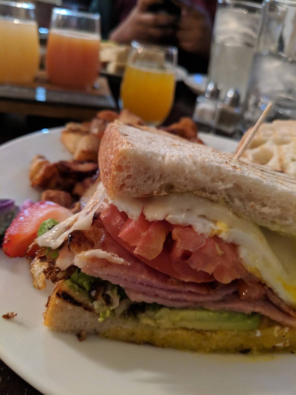 Luca Bella Fine Foods | restaurant | 216 Glendora Ave, Glendora, CA 91741, USA | 6269635500 OR +1 626-963-5500