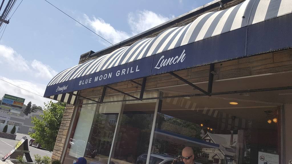 Blue Moon Grill | restaurant | 955 Main St, Wakefield, MA 01880, USA | 7812454470 OR +1 781-245-4470
