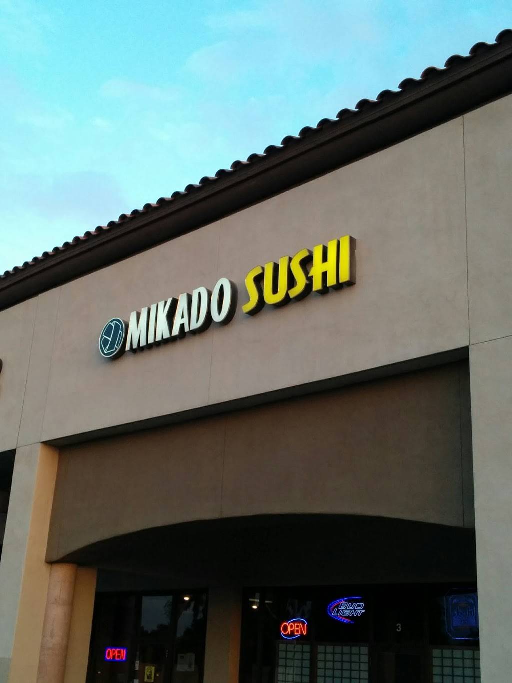 Mikado Sushi | restaurant | 3125 S Alma School Rd #3b, Chandler, AZ 85248, USA | 4807260255 OR +1 480-726-0255