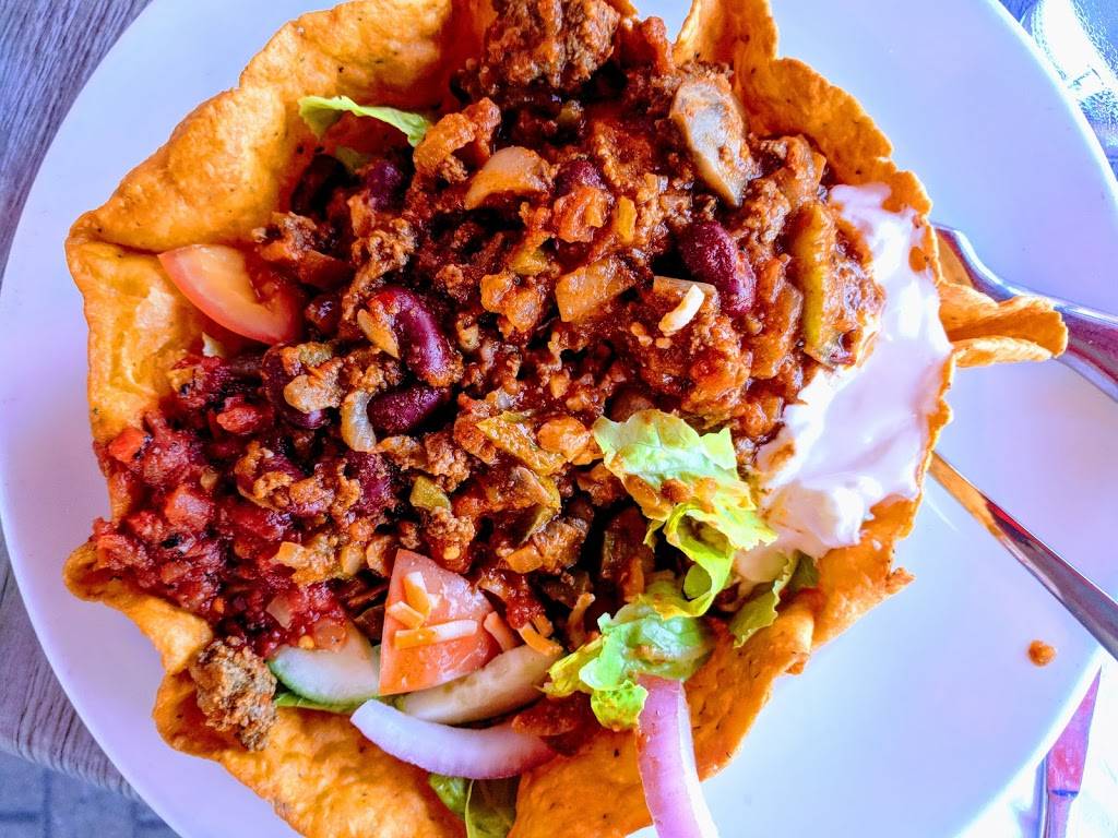 Broadway Bar & Grill | restaurant | 665 Earl Armstrong Rd, Gloucester, ON K1V 2G2, Canada | 6138229147 OR +1 613-822-9147