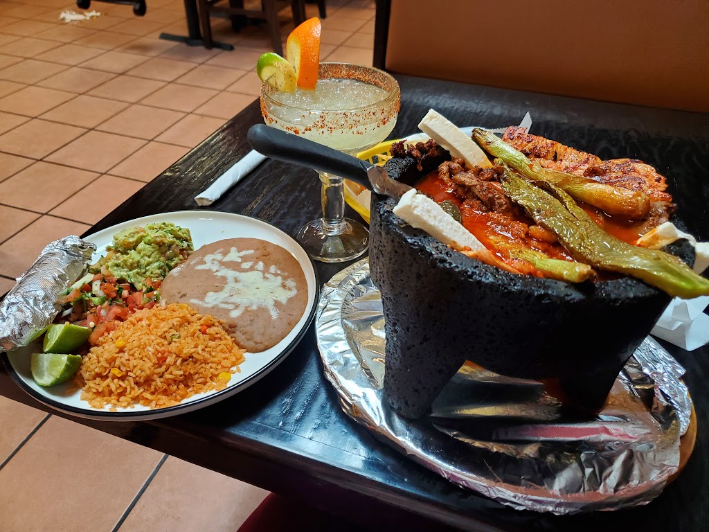 Mariachis Mexican Grill | restaurant | 928 W Ave D, Lovington, NM 88260, USA | 5753961764 OR +1 575-396-1764