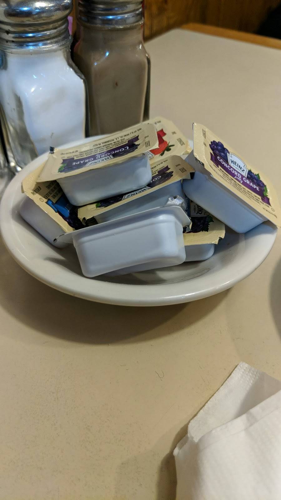 Sunset Family Restaurant | restaurant | 6560 Perkiomen Ave, Birdsboro, PA 19508, USA | 6105821574 OR +1 610-582-1574