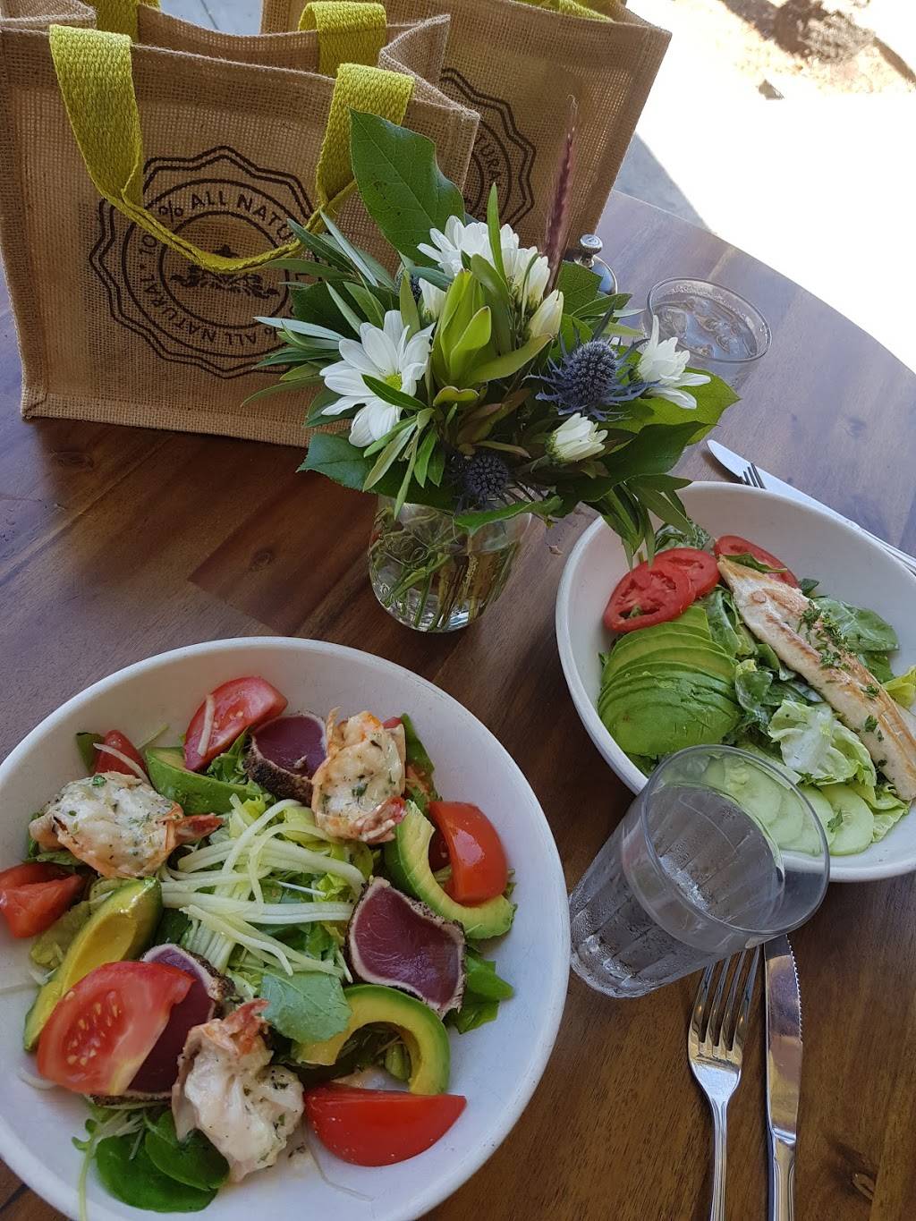 Jane | restaurant | 1311 State St, Santa Barbara, CA 93101, USA | 8059621311 OR +1 805-962-1311