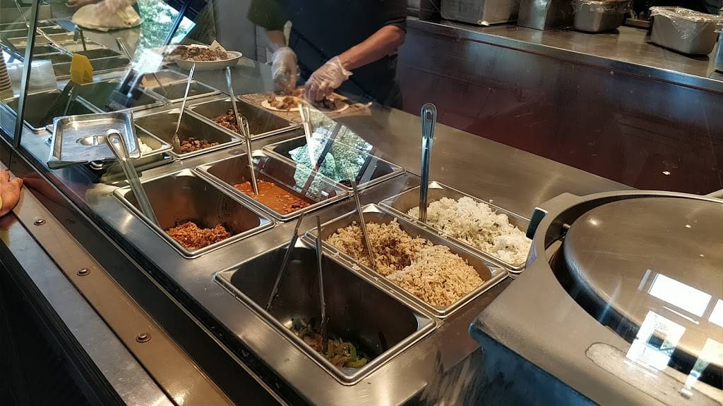 Chipotle Mexican Grill | restaurant | 15100 W 119th St, Olathe, KS 66062, USA | 9133933319 OR +1 913-393-3319