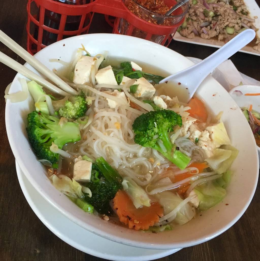 Hippie Thai Street Food | restaurant | 2911, 1418 Haight St, San Francisco, CA 94117, USA | 4155523534 OR +1 415-552-3534