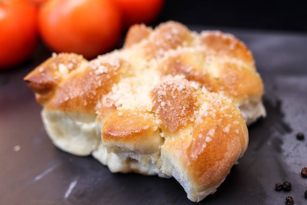 Delicias Pizzeria Cubana | restaurant | 11400 W Flagler St #105, Miami, FL 33174, USA | 7862387345 OR +1 786-238-7345