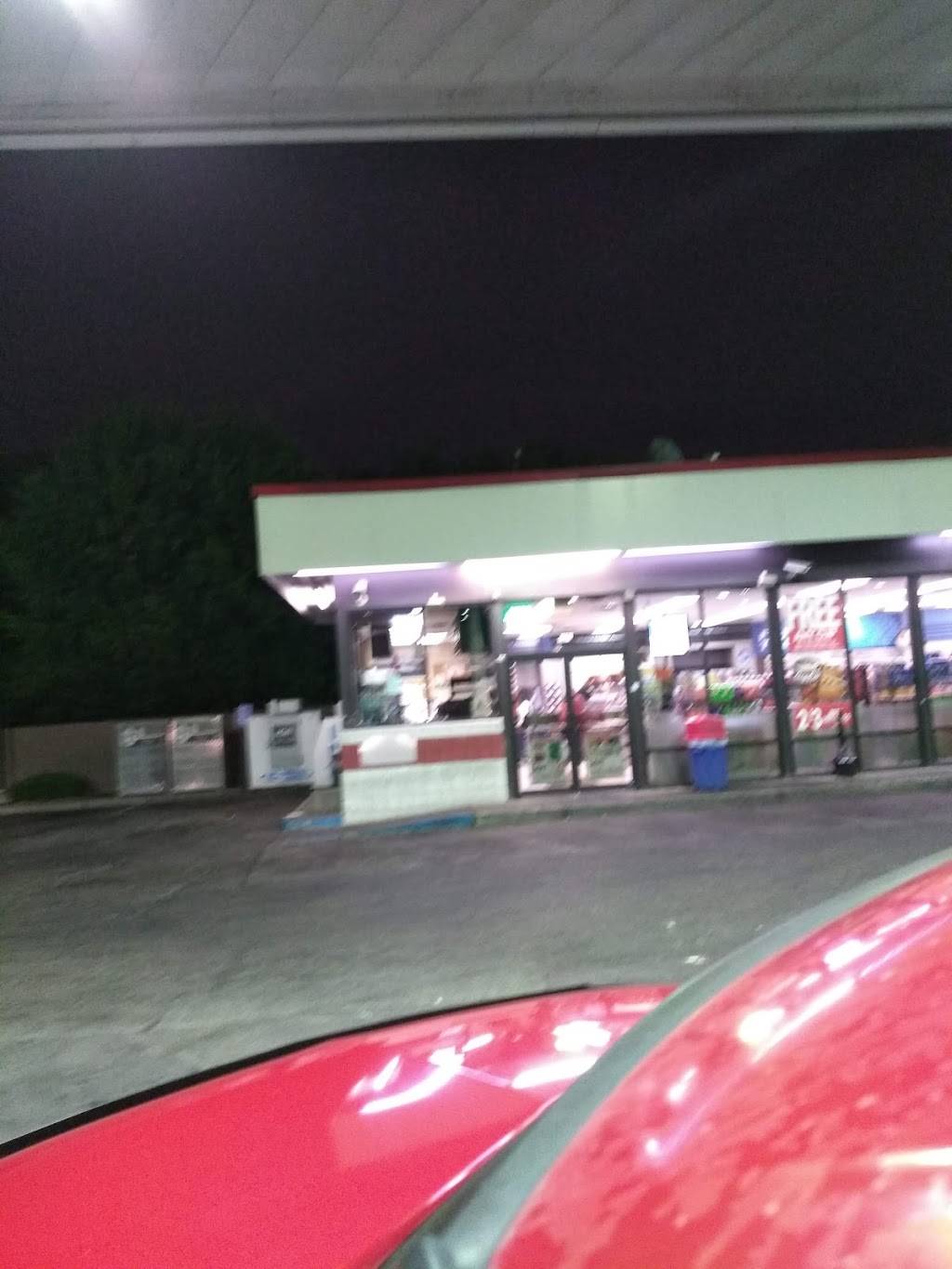 Thorntons | bakery | 1521 Dixie Hwy, Louisville, KY 40210, USA | 5027755561 OR +1 502-775-5561