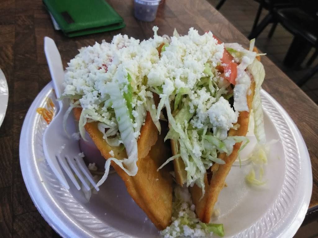 Cesar Tacos Y Gorditas | restaurant | 1106 W Davis St, Dallas, TX 75208, USA | 2149434683 OR +1 214-943-4683