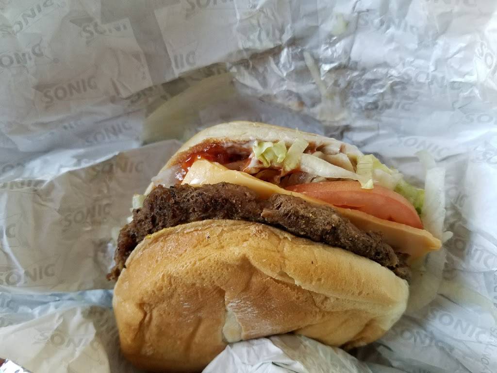 Sonic Drive-In | restaurant | 236 N Kentucky St, Kingston, TN 37763, USA | 8653763257 OR +1 865-376-3257