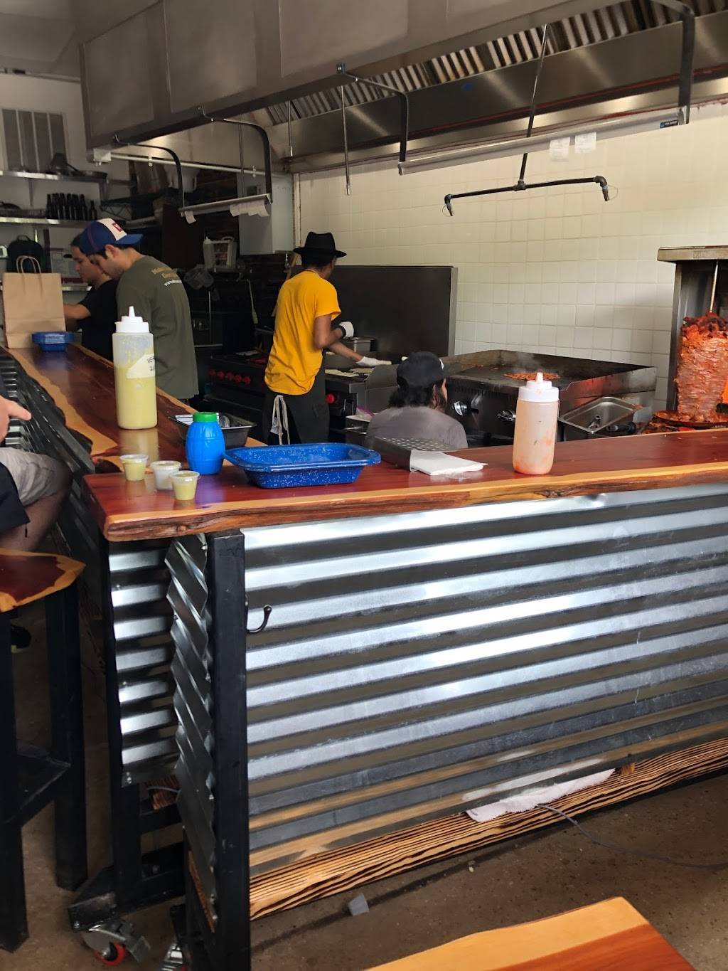 Vaquero Taquero | restaurant | 104 E 31st St, Austin, TX 78705, USA | 5123665578 OR +1 512-366-5578