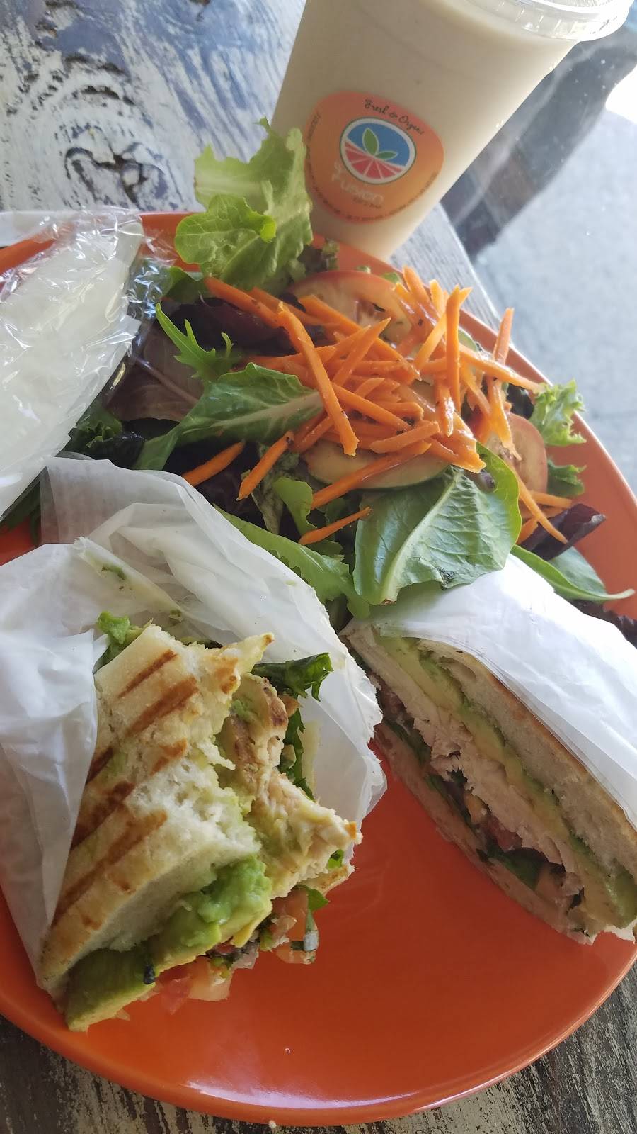 Fusion Juice Bar | restaurant | 34-2 36th Ave, Astoria, NY 11106, USA | 3477384024 OR +1 347-738-4024