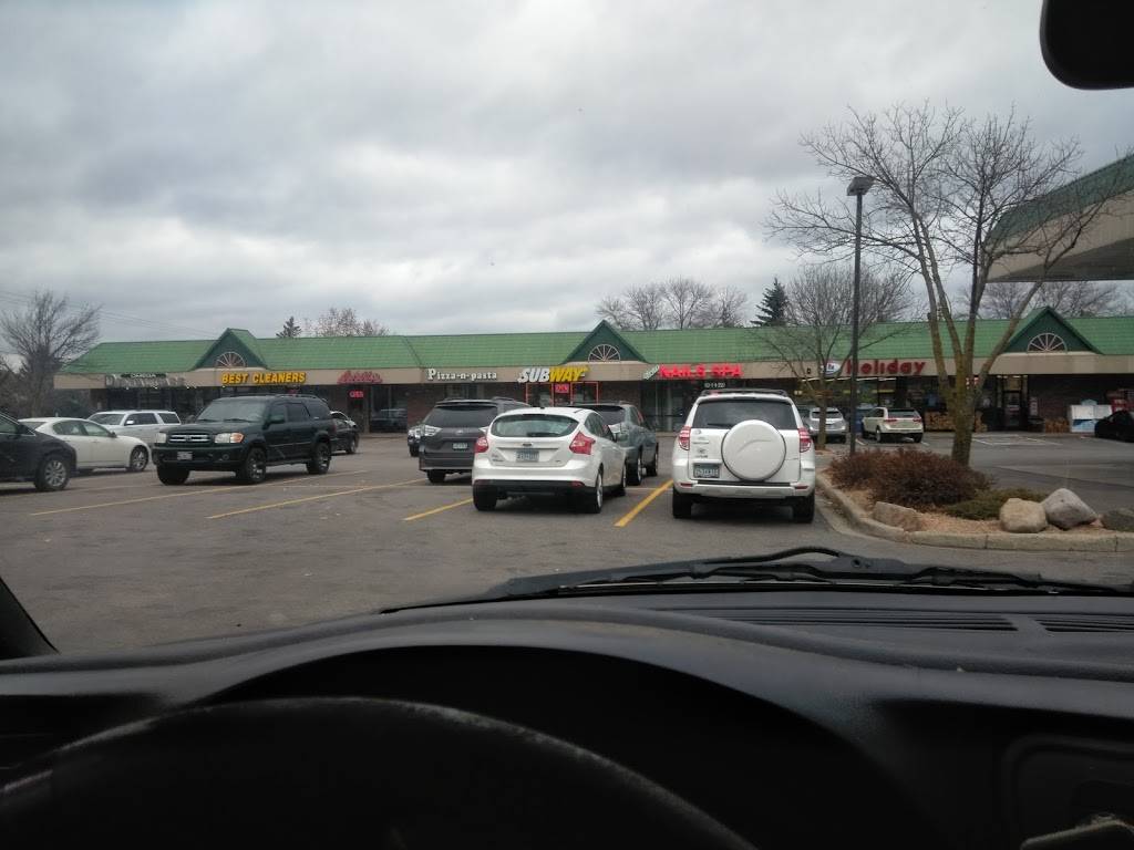 Subway | restaurant | 6209 Dell Rd, Eden Prairie, MN 55346, USA | 9529344655 OR +1 952-934-4655