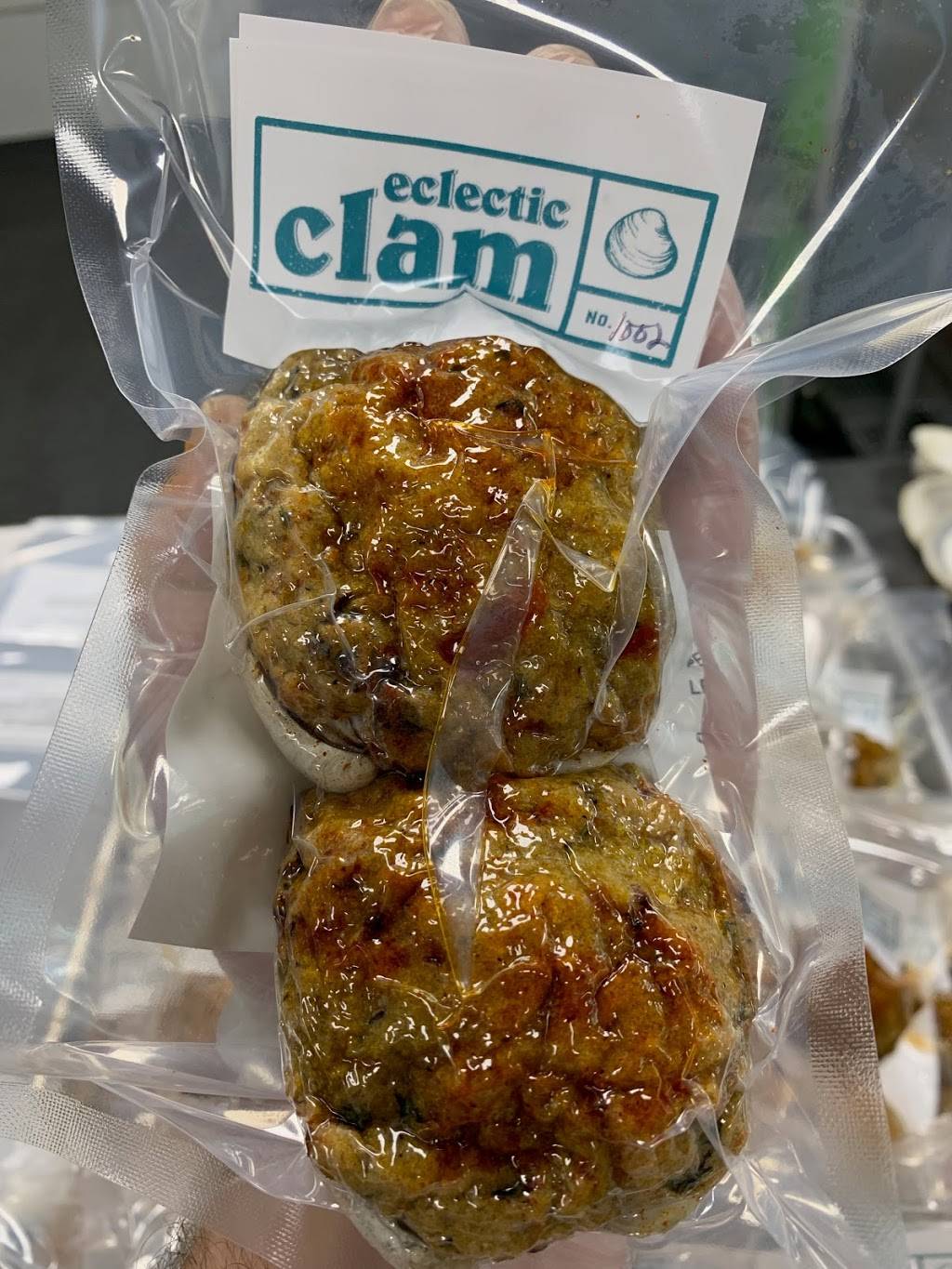 Eclectic Clam | restaurant | 14 Cedar St #105, Amesbury, MA 01913, USA | 9782388283 OR +1 978-238-8283