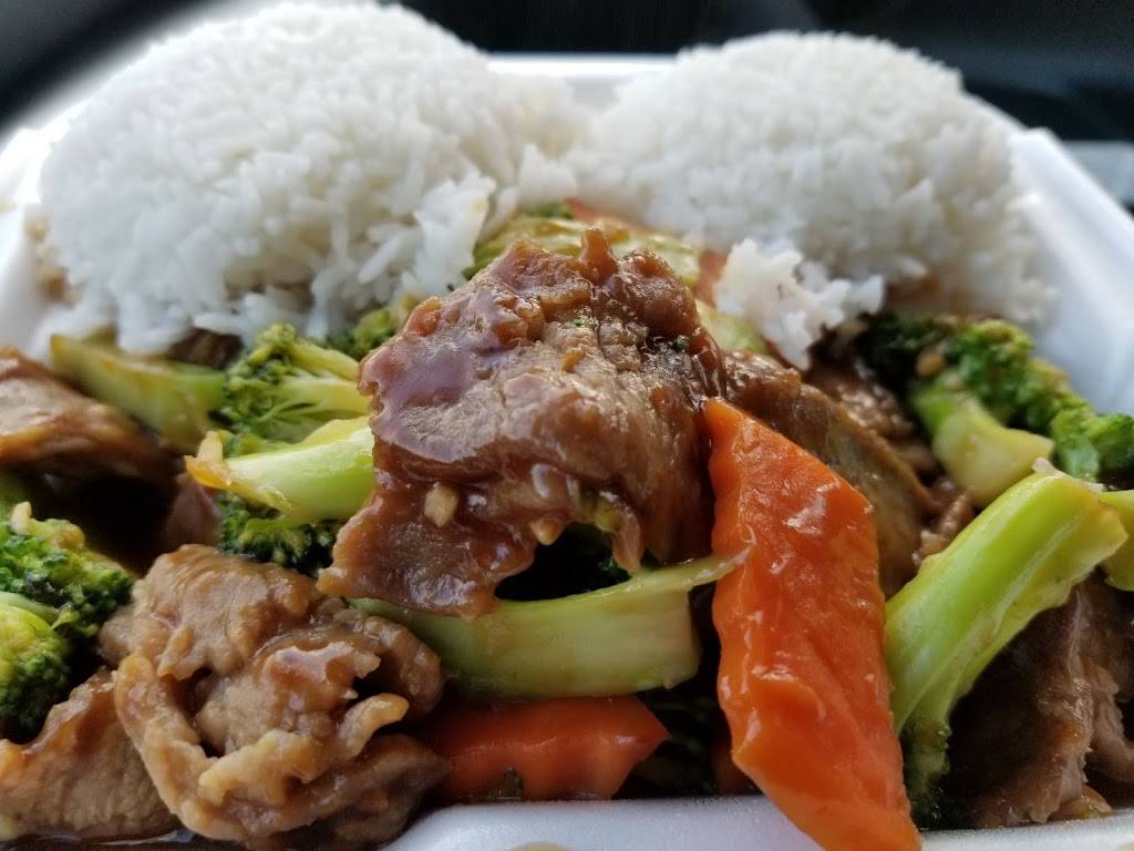 Wing Hing Chinese Restaurant | restaurant | 3568 Edgmont Ave, Brookhaven, PA 19015, USA | 6108743822 OR +1 610-874-3822