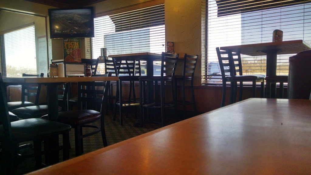 Mazzios Italian Eatery | meal delivery | 905 Lonnie Abbott Blvd, Ada, OK 74820, USA | 5804363323 OR +1 580-436-3323