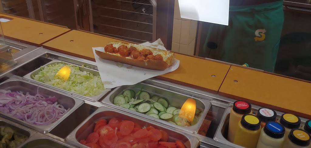 Subway Restaurants | restaurant | 1651 S Melrose Dr Ste B Melrose Village Plaza Shop Ctr, Vista, CA 92081, USA | 7605979906 OR +1 760-597-9906