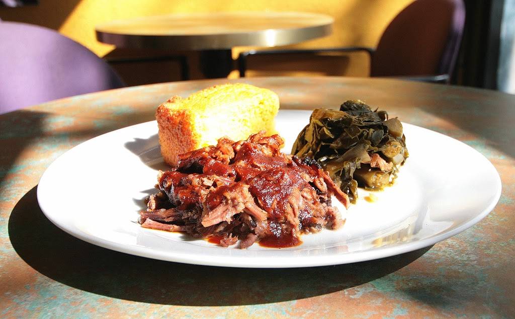 Uncle Willies Original BBQ and Fish | restaurant | 614 14th St, Oakland, CA 94612, USA | 5104659200 OR +1 510-465-9200