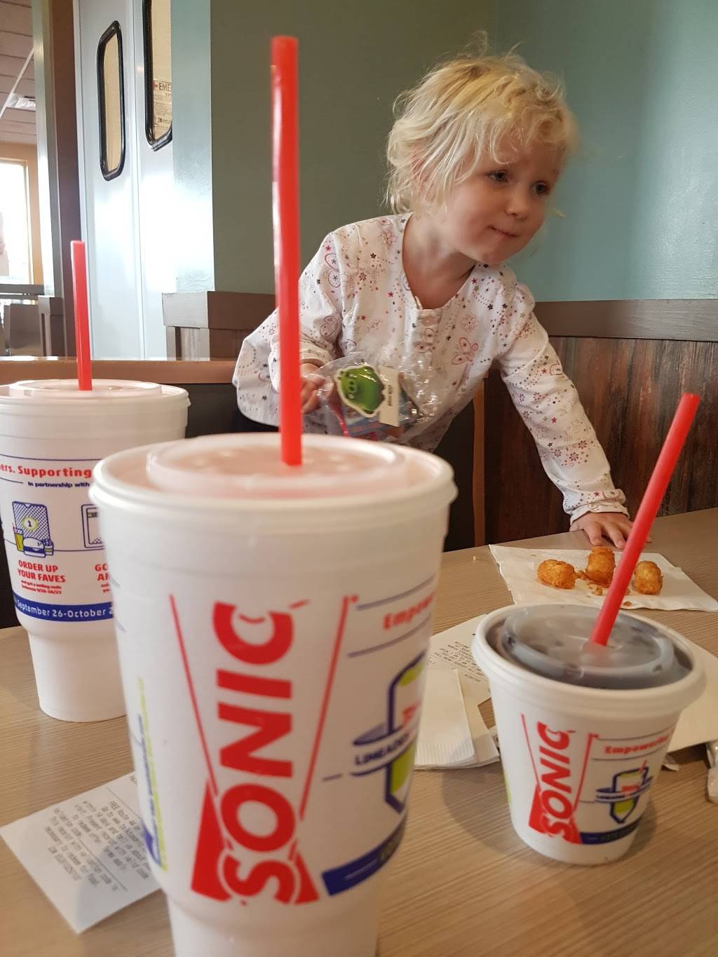 Sonic Drive-In | restaurant | 3808 Brewerton Rd, North Syracuse, NY 13212, USA | 3158703732 OR +1 315-870-3732