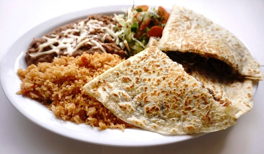 Lucias tacos | restaurant | 4811 Azusa Canyon Rd, Baldwin Park, CA 91706, USA | 6263388748 OR +1 626-338-8748
