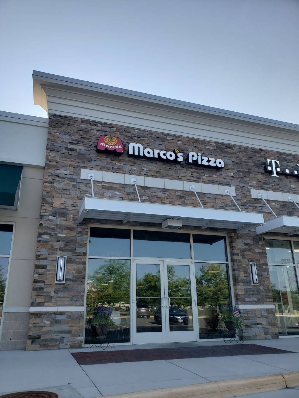 Marcos Pizza | restaurant | 25370 Eastern Marketplace Plaza #140, Chantilly, VA 20152, USA | 5713633131 OR +1 571-363-3131