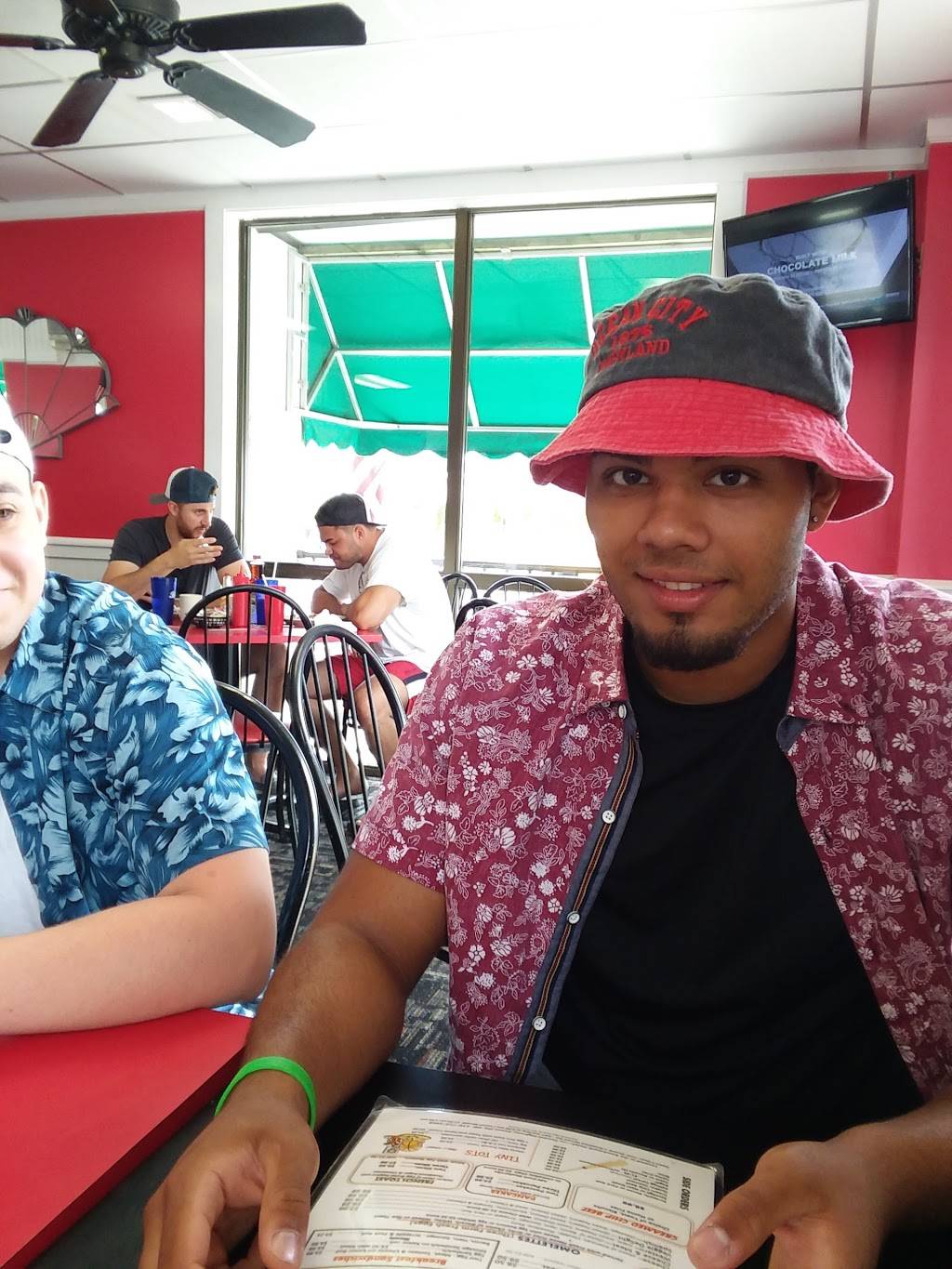 Coachs Corner Diner | restaurant | 7300 Coastal Hwy, Ocean City, MD 21842, USA | 4107232468 OR +1 410-723-2468