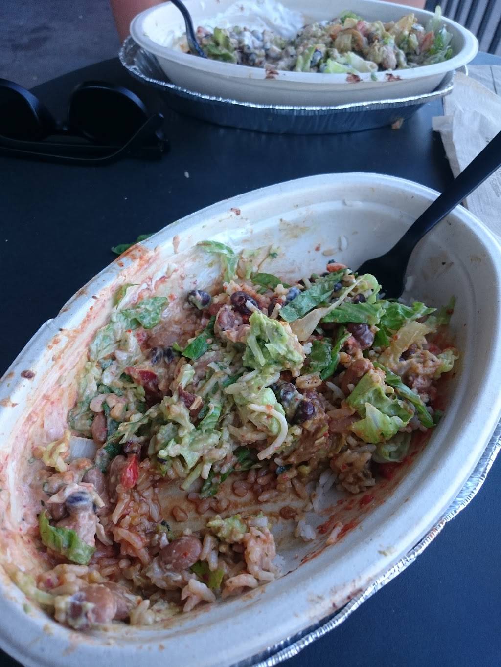 Chipotle Mexican Grill | restaurant | 5600 Van Nuys Blvd, Van Nuys, CA 91401, USA | 8184554560 OR +1 818-455-4560