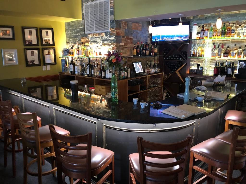 I Pazzi Restaurant | restaurant | 50 Maple St, Danvers, MA 01923, USA | 9787771955 OR +1 978-777-1955