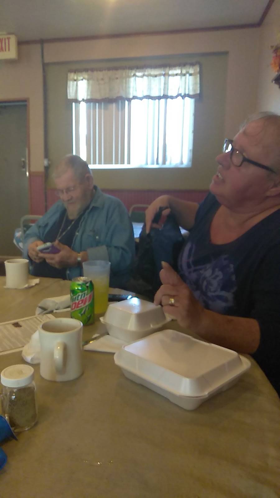 Boss Place | restaurant | 23420 IN-23, South Bend, IN 46614, USA | 5742323420 OR +1 574-232-3420