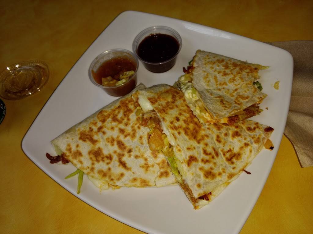 Crazy Chicken | restaurant | 29 Talbot St E, Leamington, ON N8H 1L1, Canada | 5199914045 OR +1 519-991-4045