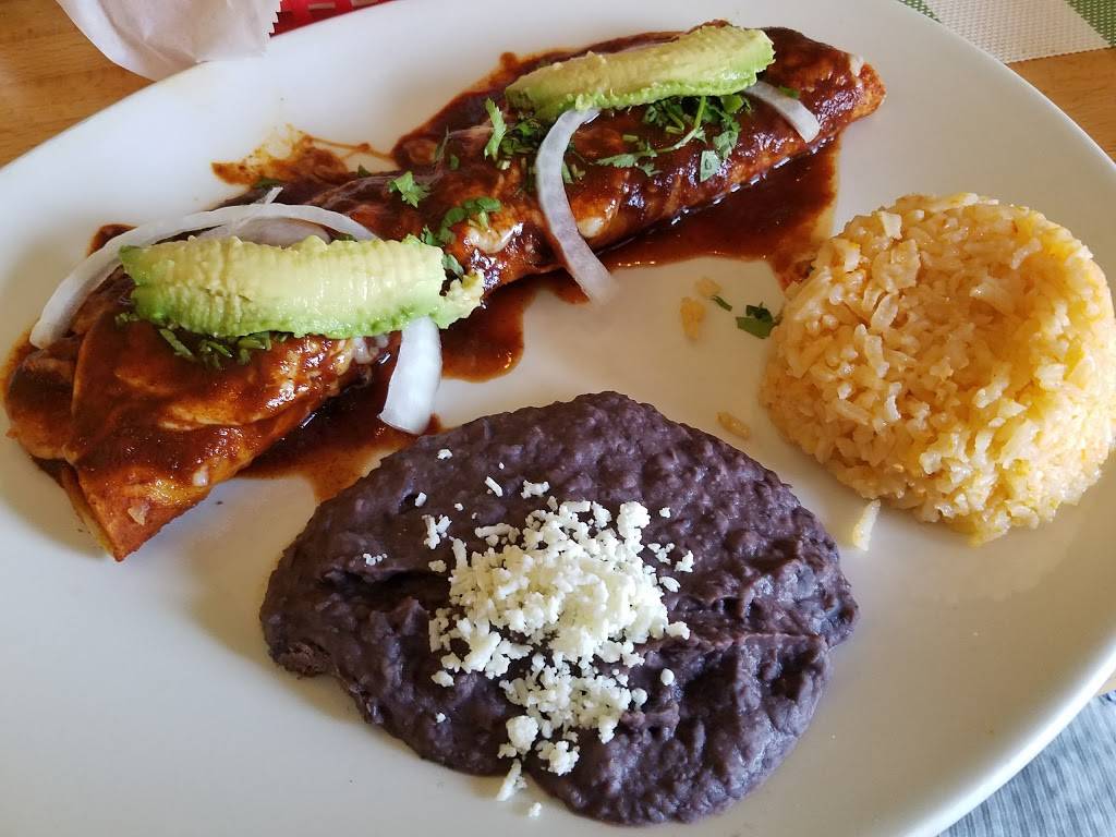 Pacos Mexican Cuisine | restaurant | 1508 W Magnolia Ave, Fort Worth, TX 76104, USA | 8177599110 OR +1 817-759-9110