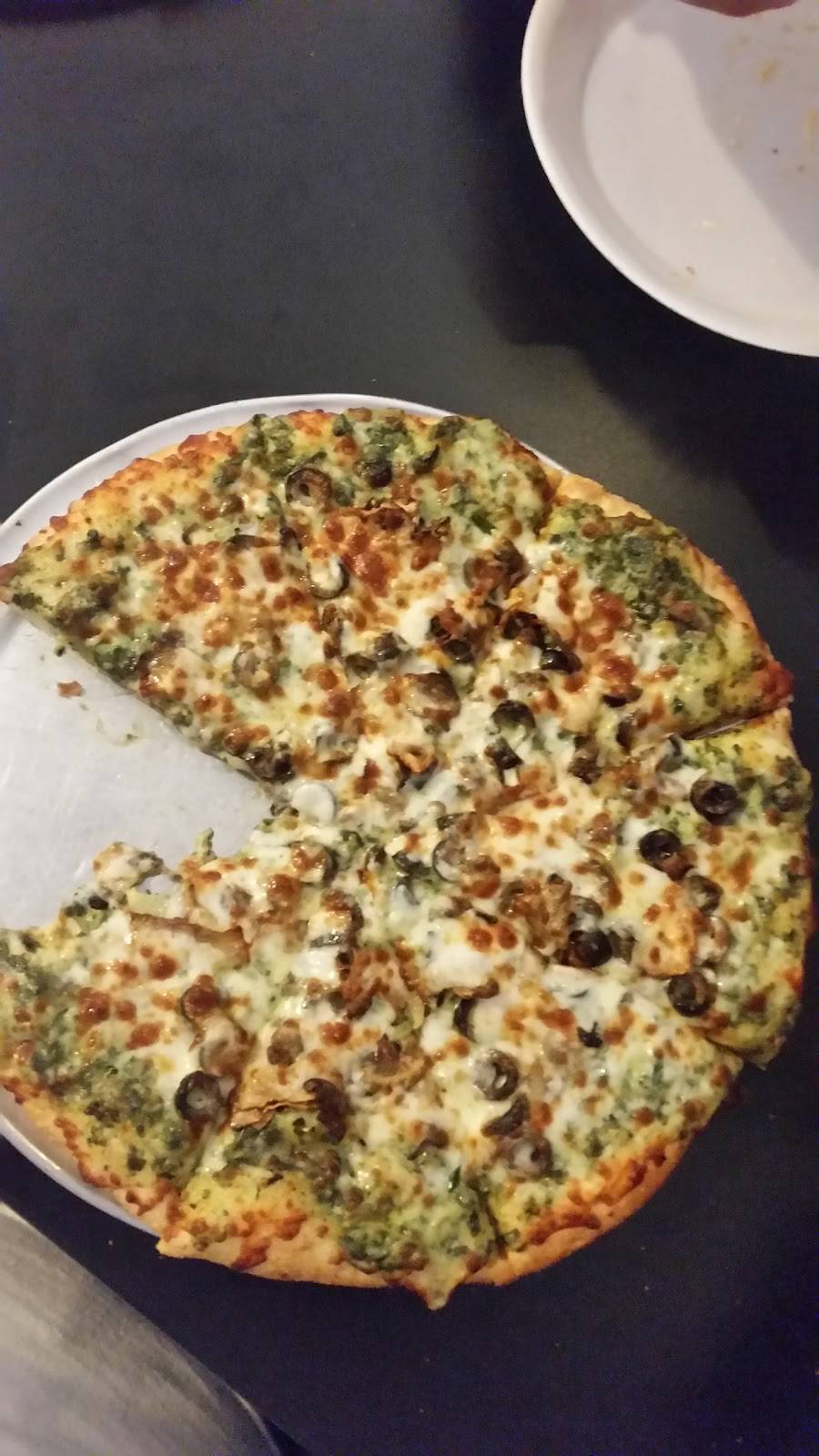 Motown Pizza | restaurant | 5202 US-31E, Westmoreland, TN 37186, USA | 6156447492 OR +1 615-644-7492