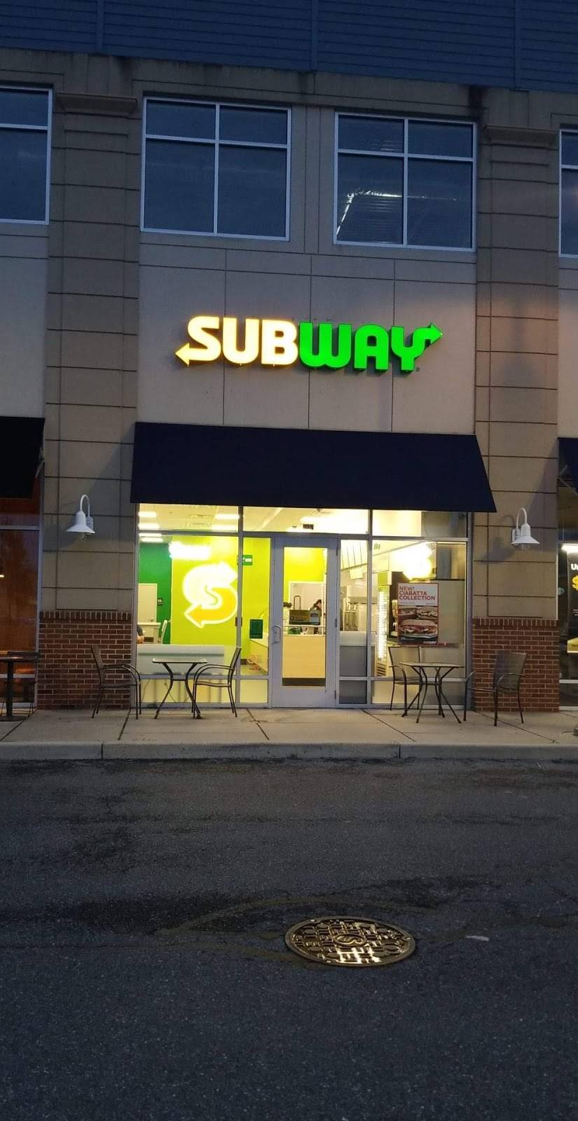 Subway Restaurants | restaurant | 9815 Main St Suite 105, Damascus, MD 20872, USA | 2403087227 OR +1 240-308-7227