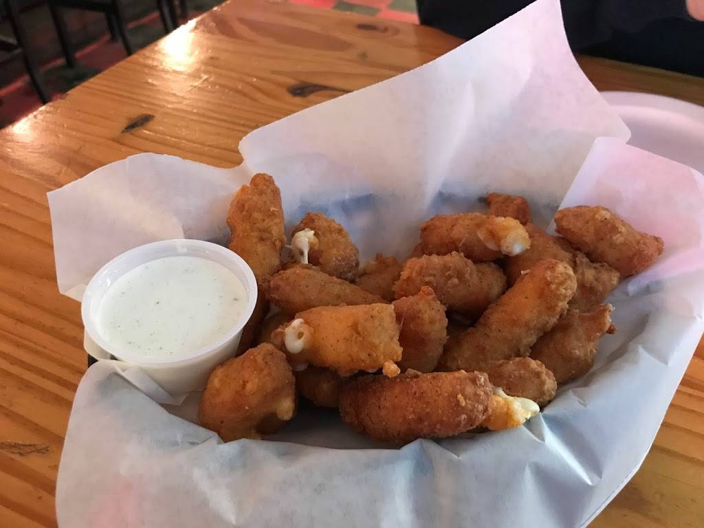 Arrow Sports Club | restaurant | 6202 Schofield Ave, Weston, WI 54476, USA | 7153592363 OR +1 715-359-2363