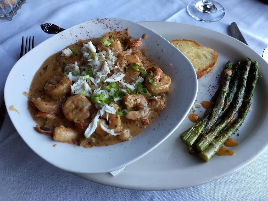 River Terrace | restaurant | 1000 Riverside Dr, Columbia, TN 38401, USA | 9312235135 OR +1 931-223-5135