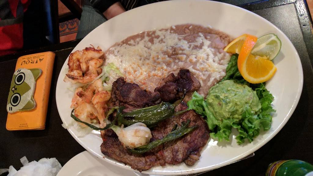 Los Compadres | restaurant | 3229 E Anaheim St, Long Beach, CA 90804, USA | 5629610061 OR +1 562-961-0061