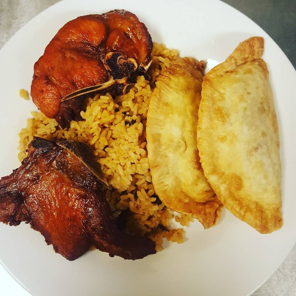 The Blue Ribbon Tavern & Eatery | restaurant | 739 W St Paul Ave, Waukesha, WI 53188, USA | 2625428100 OR +1 262-542-8100