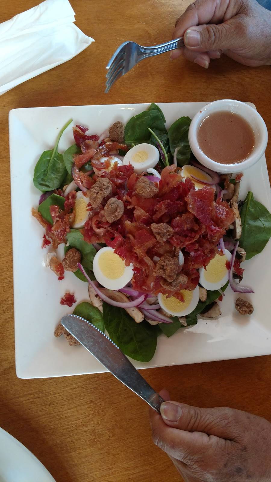 Skipolinis Pizza | restaurant | 2001 Salvio St, Concord, CA 94520, USA | 9256806888 OR +1 925-680-6888