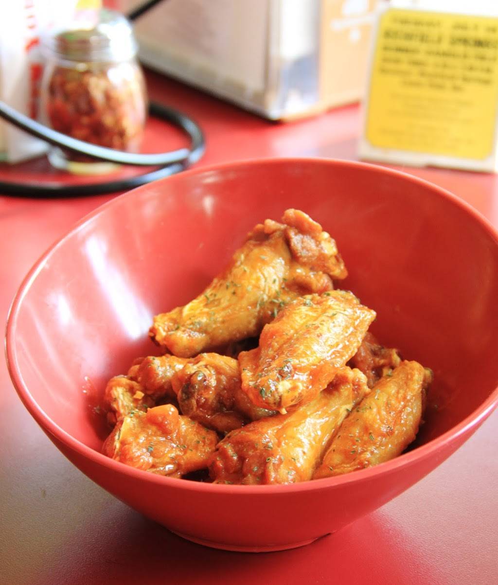 New York Pizzeria | restaurant | 75 Chestnut St, Cooperstown, NY 13326, USA | 6075472930 OR +1 607-547-2930