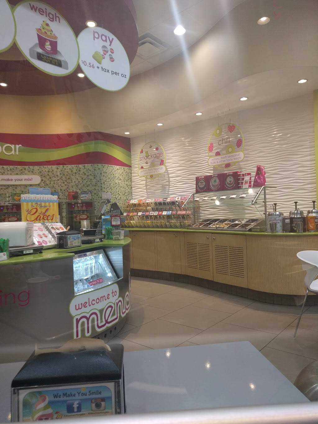 Menchies Frozen Yogurt Abingdon | bakery | 3473 Merchant Boulevard Ste F, Abingdon, MD 21009, USA | 4105695080 OR +1 410-569-5080