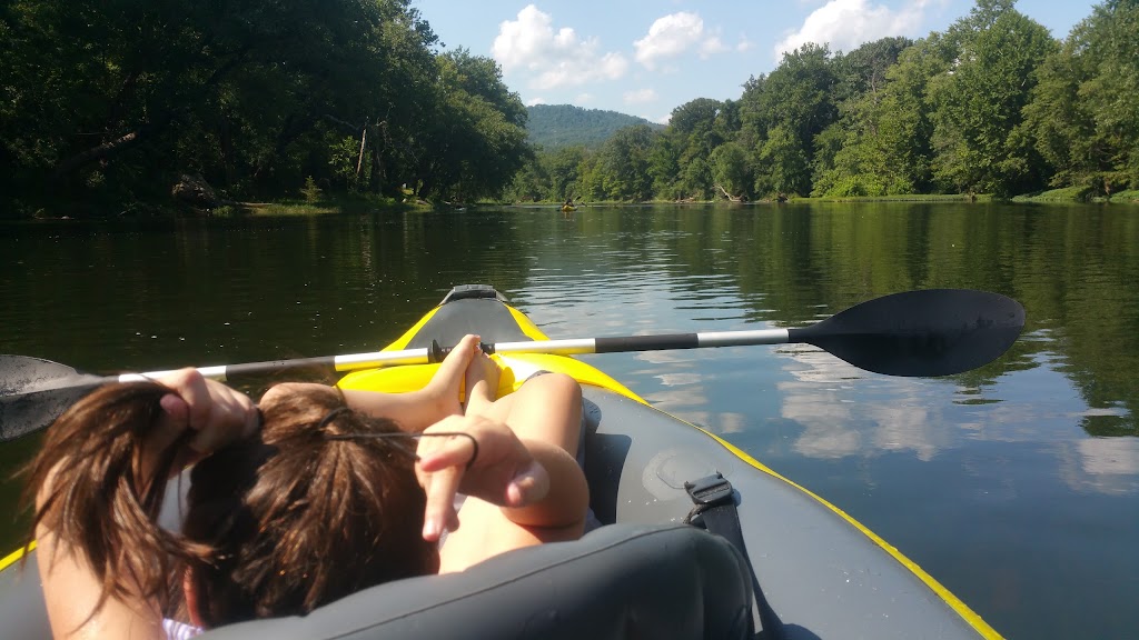 Willow Wood Country Club | restaurant | 171 Elks Dr, Hinton, WV 25951, USA | 3044663220 OR +1 304-466-3220