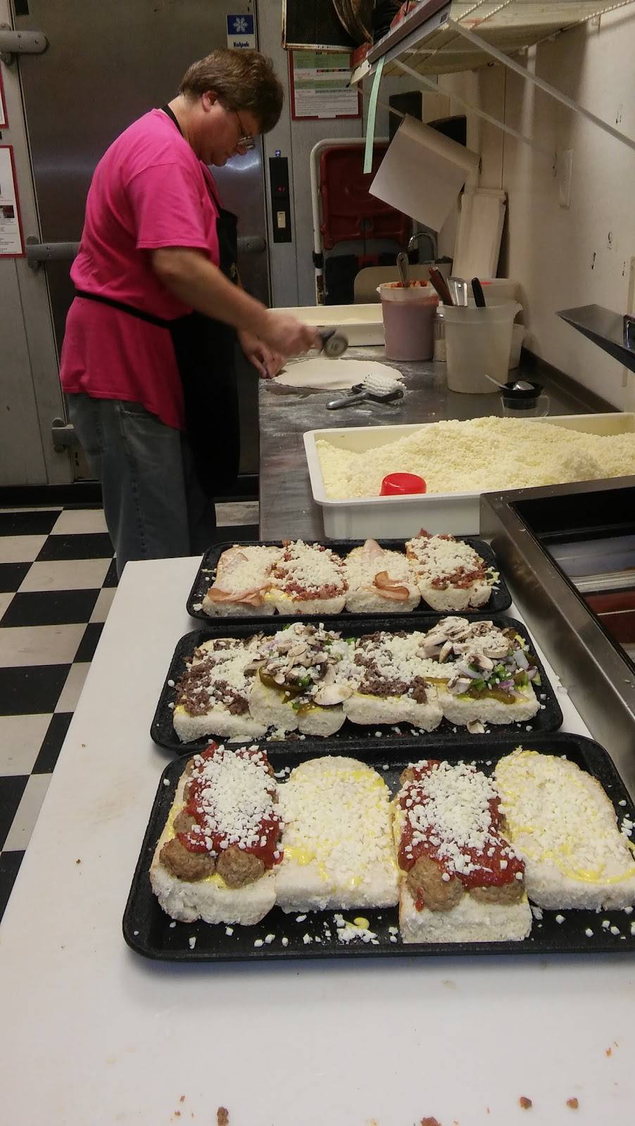 Foxs Pizza Den | restaurant | 119 Pedigo Rd, Madisonville, TN 37354, USA | 4234429511 OR +1 423-442-9511