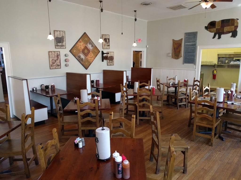 J.D.s On The Lake Bar-B-Que | restaurant | 4424 S Main St, Acworth, GA 30101, USA | 7709748434 OR +1 770-974-8434