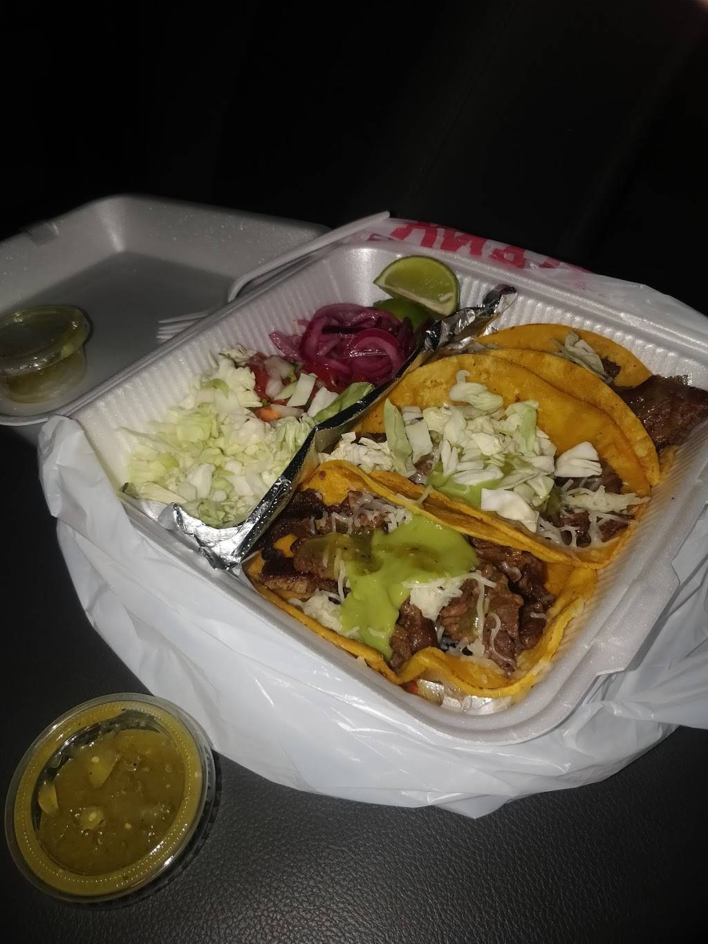 Rolbertos Taco Shop | restaurant | 606 W Main St, Mesa, AZ 85210, USA | 4808442420 OR +1 480-844-2420