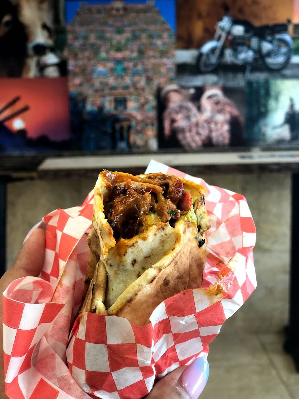 Shawarma By Sector 17 | restaurant | 545 Steeles Ave W, Brampton, ON L6Y 4E7, Canada | 9054549000 OR +1 905-454-9000