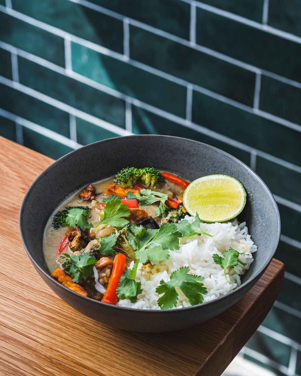 Isla & Co. Buckhead | restaurant | 56 E Andrews Dr NW STE 17, Atlanta, GA 30305, USA | 4042284060 OR +1 404-228-4060