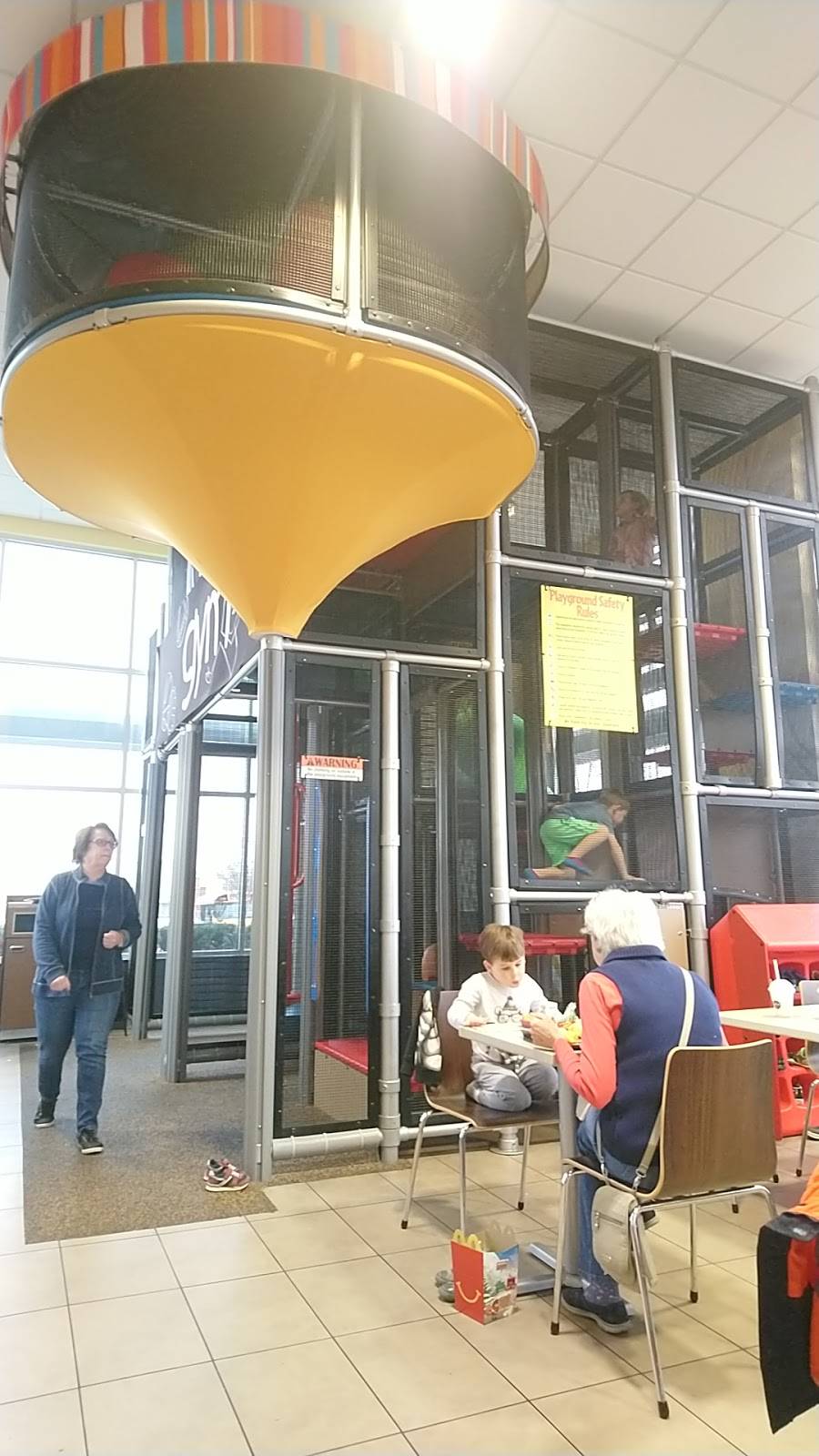 McDonalds | cafe | 4396 Montgomery Rd, Ellicott City, MD 21042, USA | 4104809544 OR +1 410-480-9544