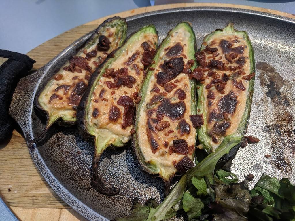 Bulldog Ale House | restaurant | 901 S State St, Chicago, IL 60605, USA | 3125830333 OR +1 312-583-0333