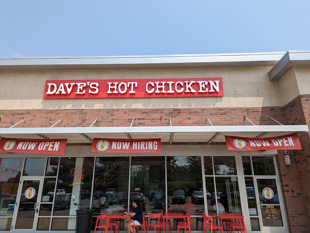 Daves Hot Chicken | restaurant | 4025 Richmond Rd Ste E, Warrensville Heights, OH 44122, USA | 2162791030 OR +1 216-279-1030