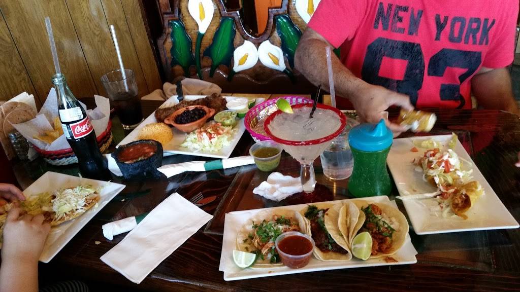 Mexico City Taqueria | restaurant | 1 W Union St, Ashland, MA 01721, USA | 5088813500 OR +1 508-881-3500
