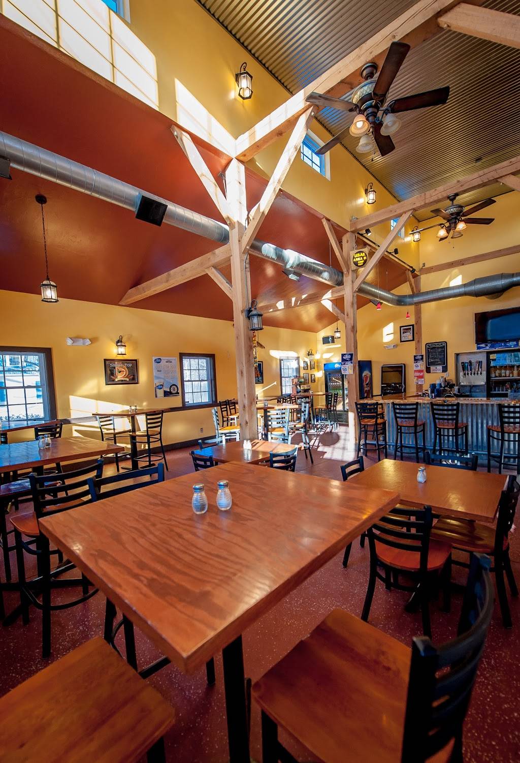 JJs Woodfired Pizza - | restaurant | 1 Hill Rd, Franklin, NH 03235, USA | 6036717031 OR +1 603-671-7031